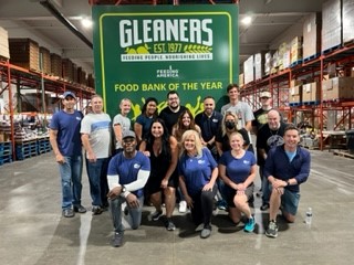 W3r Consulting Partners with Gleaners Community Food Bank to Feed Hungry Families